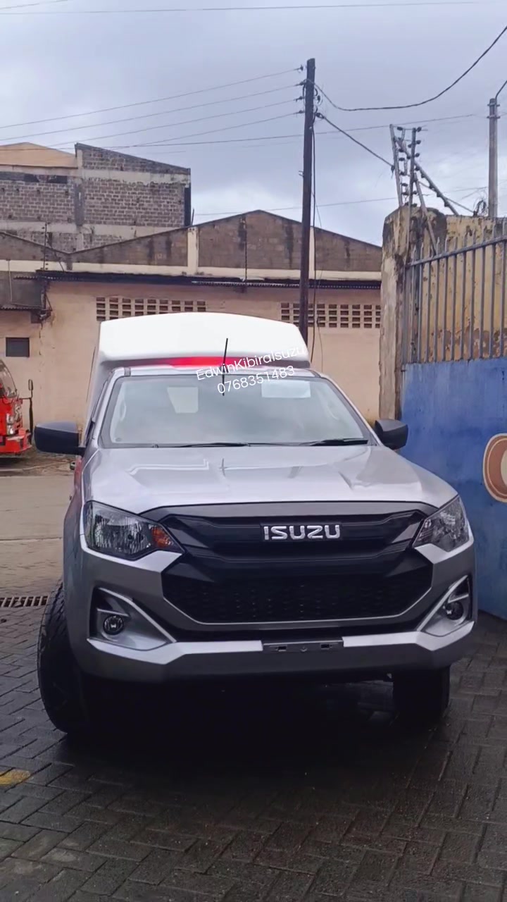 Fresh Off the Lot ââ Brand New Isuzu Delivery