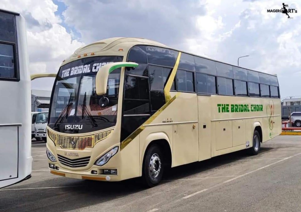 FVR 34 67 Seater Bus 4Ãââ2